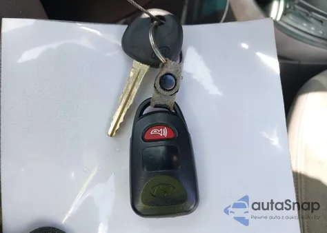 2013 Hyundai Elantra Gls z USA, uszkodzony, nr VIN 5NPDH4AE0DH429515